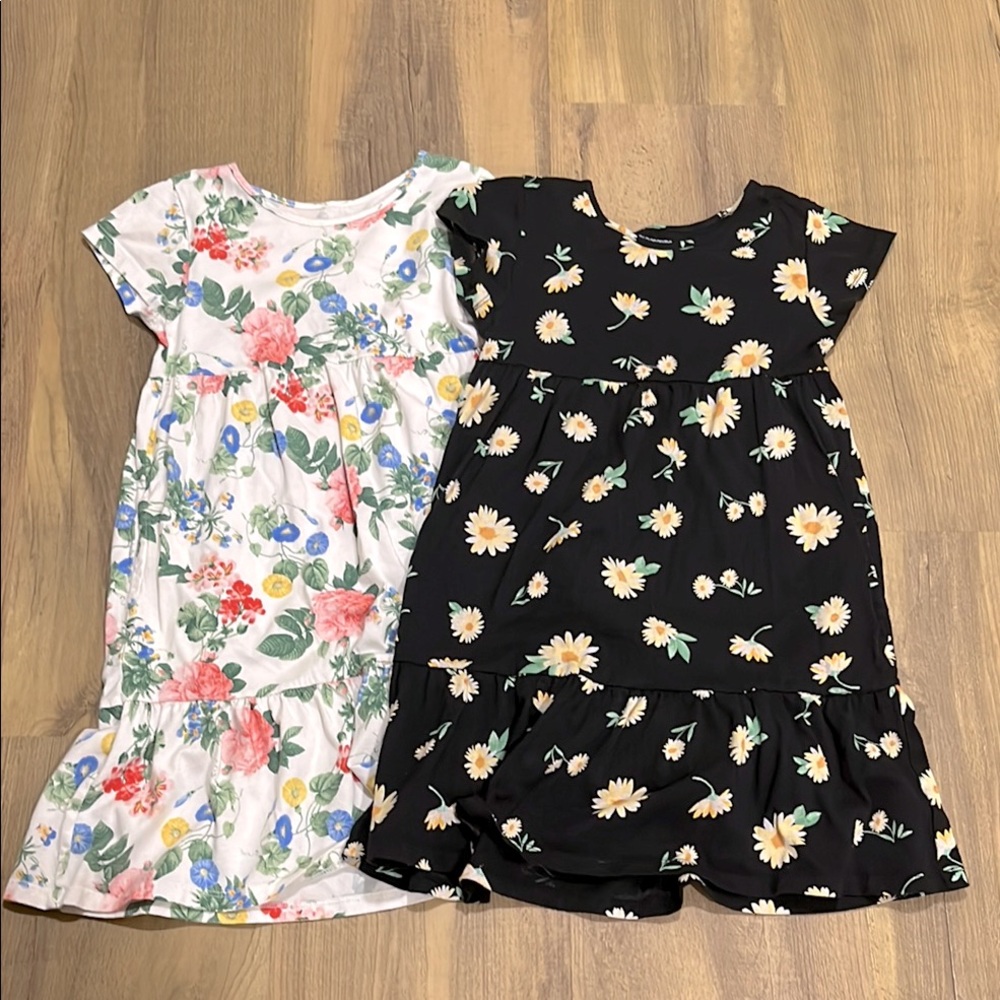 Old Navy size 8 girls dresses - Bundle of 2 dresses